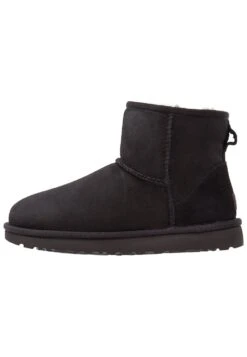 Ugg Classic Mini - Korte Laarzen - Black -Damesschoenen 0150a9cbf5e04ace9e0d0db2677121fc