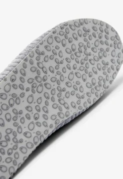 Next CrossoverSlippers Standard - Pantoffels - Blue -Damesschoenen 04ed5e7749e4461ba8a009c8c5013875 scaled