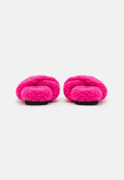 Monki Nino - Pantoffels - Pink -Damesschoenen 0719b3db731f4034a5e1205fd2f321ce scaled