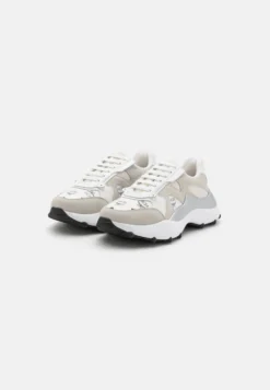 MCM Skystream - Sneakers Laag - White -Damesschoenen 0b5dfd02e46e49c594916ac4fe90a12c scaled