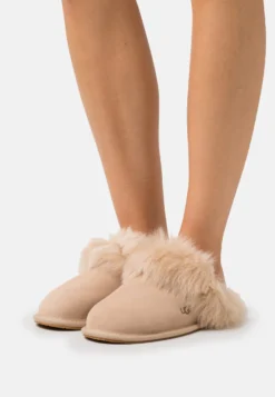 Ugg Scuff Sis - Pantoffels - Sand