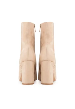 Zina Met Hak - Korte Laarzen - Middle Beige -Damesschoenen 15f058773c7a495cb3b297ec9c91a9fc scaled