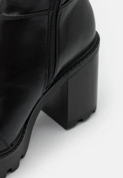 Even&Odd Laarzen Met Hoge Hak - Black -Damesschoenen 17e2db00c03e410bbb17ba32c8a9a8de scaled