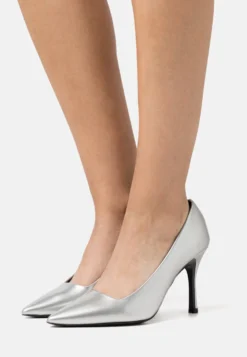 Furla Code Decollete - Hoge Hakken - Silver