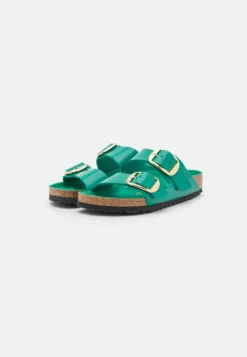Birkenstock Arizona- Pantoffels - High Shine Green -Damesschoenen 25db41cd864b4eb49eb24b199a19e6f7 scaled