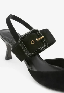 Next Forever Comfort® Buckle Detail Standard - Klassieke Pumps - Black -Damesschoenen 2c492f7184144db1bc859c8f6f59fcac scaled