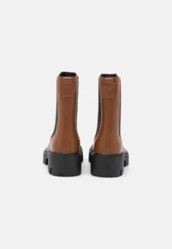 ONLY Shoes Onlbetty - Enkellaarsjes Met Plateauzool - Cognac 9 ONLY Shoes Onlbetty - Enkellaarsjes Met Plateauzool - Cognac -Damesschoenen 41047e2e008b420ca95db84cd9ee8e53 scaled