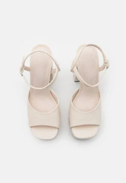 Maddy Single Strap Platform - Sandalen Met Hoge Hak - Ecru -Damesschoenen 4387fe98e3ae46819d7042654dfe828b scaled
