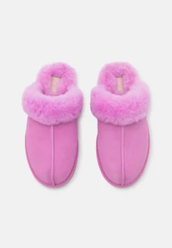 Ugg Scuffette - Pantoffels - Wildflower 11 Ugg Scuffette - Pantoffels - Wildflower -Damesschoenen 500b151d12a14697b6ce7586b4aac6de scaled