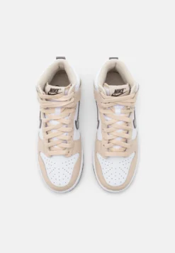 Nike Sportswear Nike Dunk - Sneakers Hoog - Beige/White -Damesschoenen 511691aca66140188215bd80dd190145 scaled