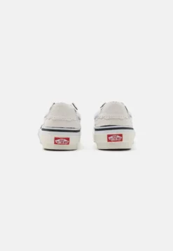 Vans Sk8-Low Reconstruct Unisex - Sneakers Laag - True White -Damesschoenen 514e263873384f62884609c8e868b813 scaled