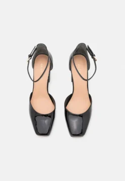 Guess Kiella - Klassieke Pumps - Black 9 Guess Kiella - Klassieke Pumps - Black -Damesschoenen 55a12ff6e5bc41cfa8173bfe9484e170 scaled