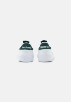Reebok Classic Court Peak Unisex - Sneakers Laag - Footwear White/Forest Green -Damesschoenen 5c675a57daa64357bd8ef6d48d72f55e scaled