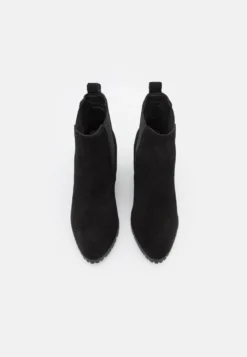 Leather - Enkellaarsjes Met Sleehak - Black 11 Leather - Enkellaarsjes Met Sleehak - Black -Damesschoenen 67ab7b4de58549a0929c320a62d80a46 scaled