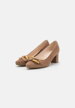 Gabor Comfort Klassieke Pumps - Copper -Damesschoenen 6f4ba05ce5aa4a3399f09be7e21eb329 scaled