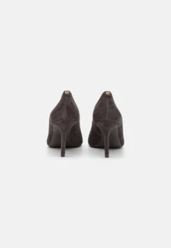 MICHAEL Michael Kors Alina - Klassieke Pumps - Chocolate 10 MICHAEL Michael Kors Alina - Klassieke Pumps - Chocolate -Damesschoenen 76a576f6167b43a79aa7d9a7cfac9e7e scaled