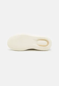 Rag & Bone Brixley Slip On - Sneakers Laag - Creme/Black 12 Rag & Bone Brixley Slip On - Sneakers Laag - Creme/Black -Damesschoenen 780efca40b76493682de2d89247e0762 scaled
