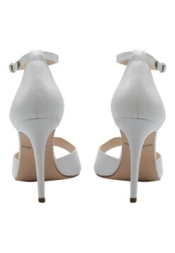 Faina Caspio - Sandalen - Creme 10 Faina Caspio - Sandalen - Creme -Damesschoenen 7db522e367e34d7ea584b6d1cb701b75