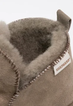 Shepherd Annie - Pantoffels - Stone -Damesschoenen 7fcfec0081cf409f9331d4a5ea22bafb