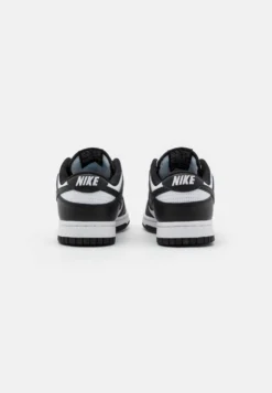 Nike Sportswear Dunk- Sneakers Laag - White/Black 11 Nike Sportswear Dunk- Sneakers Laag - White/Black -Damesschoenen 82d92276ea824237bf9f6727b4d89cb9 scaled