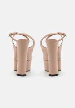 N°21 Peeptoes - Nude -Damesschoenen 8392f9f963c34c7d813f4b25712aead7 scaled