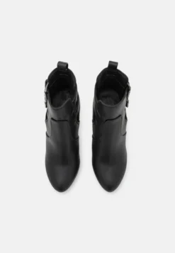 Buffalo Amy Coa - Korte Laarzen - Black -Damesschoenen 8d15f7ff1ac34a8b8e12cac653dd691e scaled