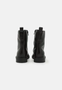 Marc O'Polo Paula - Veterboots - Black -Damesschoenen 94097833802b4668ab6bdaee7cae9f6a scaled