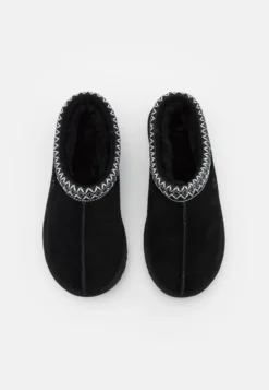 Ugg Tasman - Pantoffels - Black 15 Ugg Tasman - Pantoffels - Black -Damesschoenen 9baa2b53119546879f18d9d77f007600 scaled