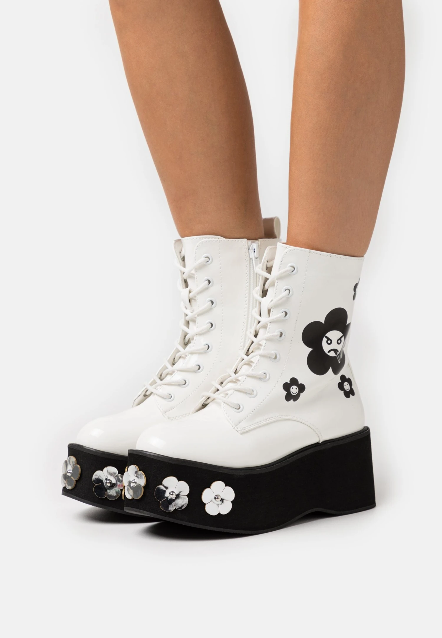 KOI FOOTWEAR Silent Screams Platform Boots - Enkellaarsjes Met Plateauzool - White 1 KOI FOOTWEAR Silent Screams Platform Boots - Enkellaarsjes Met Plateauzool - White