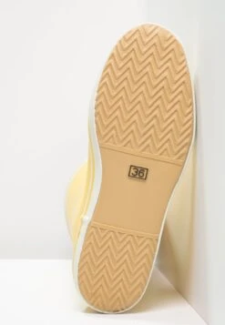 Aigle Malouine Bt - Regenlaarzen - Jaune -Damesschoenen a272b1c54225453d8084be36975a2f7d