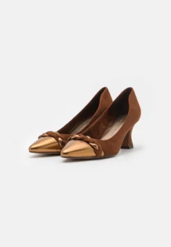 Marco Tozzi Klassieke Pumps - Cognac -Damesschoenen a48e1d47164b4e7882a21ba337c12674 scaled