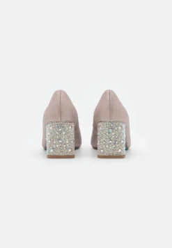 Klassieke Pumps - Blush -Damesschoenen a54b688b672c4c1584a0dea4557201c6 scaled