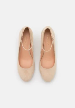 Klassieke Pumps - Taupe -Damesschoenen a9a5f5ca1e654c8da5e64034c66d74b9 scaled