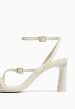 BERSHKA With Ankle Strap - Strappy 11720160 - Sandalen - White 12 BERSHKA With Ankle Strap - Strappy 11720160 - Sandalen - White -Damesschoenen b5ba11556d6548169ab729ddec441310 scaled