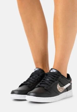 Nike Sportswear Dunk - Sneakers Laag - Black/Multicolor