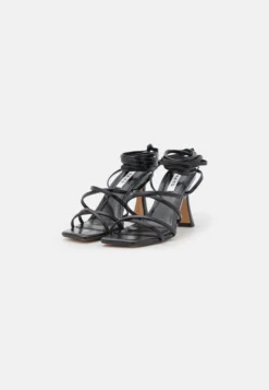 NA-KD Strappy Funnel- Sandalen Met Hoge Hak - Black -Damesschoenen beb667559d6d4de6a7dba8f655d25ab8 scaled