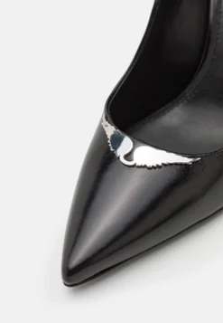 Zadig & Voltaire Perfect Vintage- Klassieke Pumps - Noir -Damesschoenen c11ec21ae32342f187990c25d20ba04d scaled