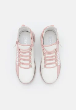 DKNY Tokyo Slip On- Sneakers Laag - White/Lotus -Damesschoenen c1680d5324e349aeb1f200115eff025c scaled