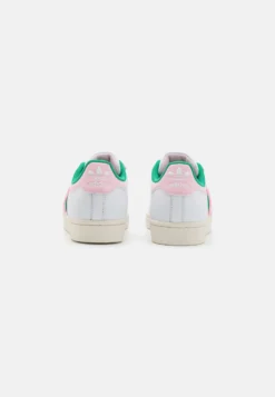 Adidas Originals Superstar - Sneakers Laag - Footwear White/Clear Pink/Semi Court Green -Damesschoenen d3e6b0f07aab4cf6866f3cf6ed95455c scaled