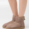 Ugg Classic Mini - Korte Laarzen - Caribou