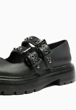 BERSHKA Track SoleWith Buckles - Klassieke Pumps - Black 12 BERSHKA Track SoleWith Buckles - Klassieke Pumps - Black -Damesschoenen e023e10ee2134310bf3547f70c9fe5ca scaled