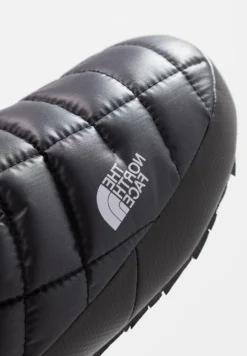 The North Face W Thermoball Traction Mule V - Pantoffels - Black -Damesschoenen e12bf0146e784318b2f3322817a8131b