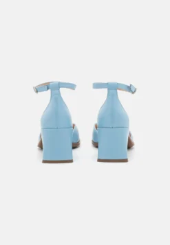 Wonders Klassieke Pumps - Iseo Blue -Damesschoenen ee6ce16ebb67470598c44ebc4bf6958f scaled