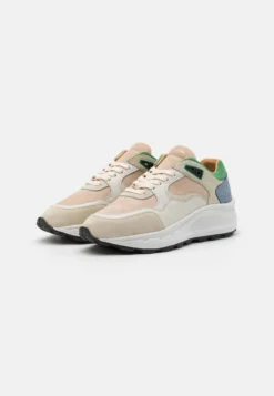 PAUL SMITH Womens Shoe Elowen - Sneakers Laag - Off White 9 PAUL SMITH Womens Shoe Elowen - Sneakers Laag - Off White -Damesschoenen f1ff6066be904cd5916eb1777c595e7f scaled