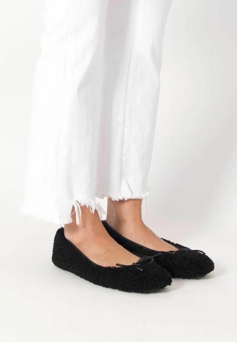 Vera - Pantoffels - Black 1 Vera - Pantoffels - Black