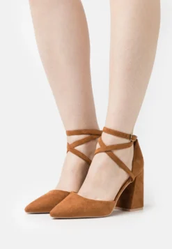 Raid Lianni - Hoge Hakken - Sand